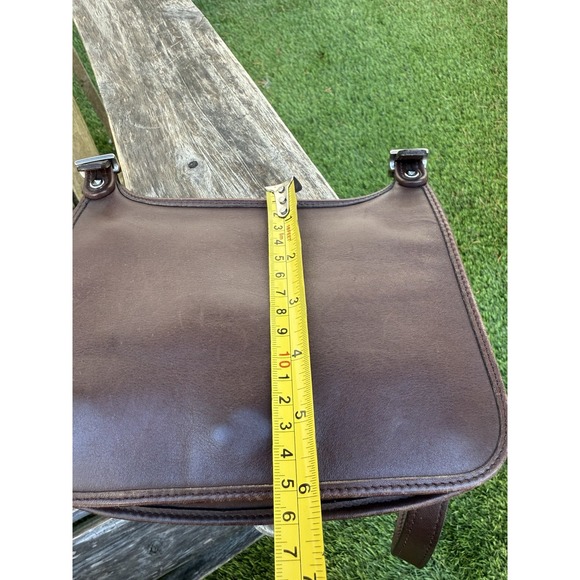 Vintage Coach 9132 Crossbody Shoulder Bag Chocolate Brown‎ Color Slim S